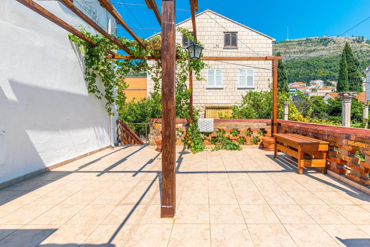 Guesthouse Isabel La Catolica Dubrovnik Exterior foto